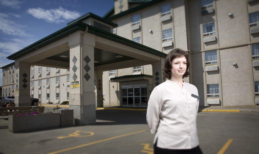 Service Inns&suites Hotel 3*
