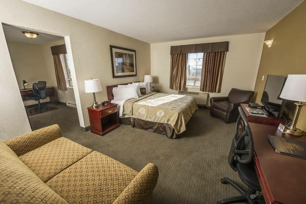 Hotel Service And